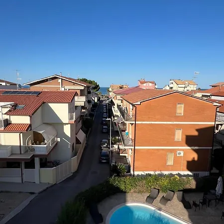 Con Piscina شقة *